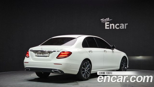 Mercedes-Benz E-Class из Кореи Encar