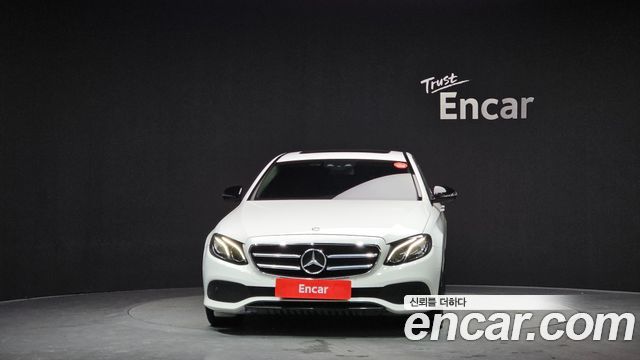 Mercedes-Benz E-Class из Кореи Encar