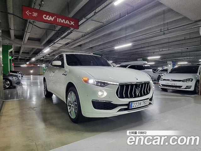 Maserati Levante из Кореи Encar