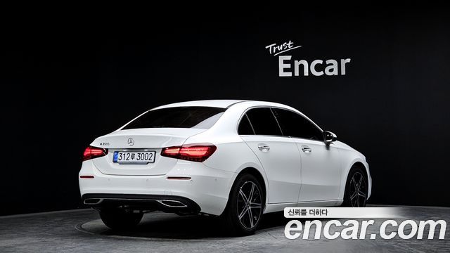 Mercedes-Benz A-Class из Кореи Encar