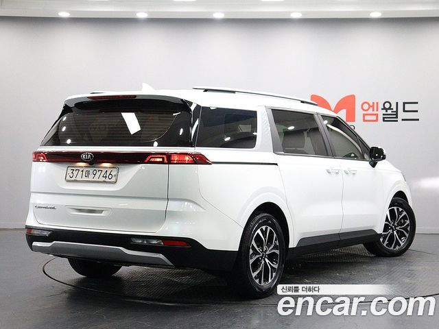 Kia Carnival из Кореи Encar