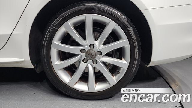 Audi A4 из Кореи Encar