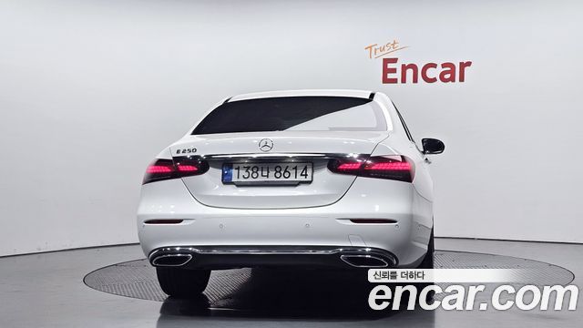 Mercedes-Benz E-Class из Кореи Encar