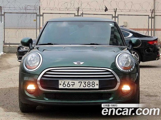 Mini Cooper Standard 3rd — пробег 136 965 км — фото 1 из 5
