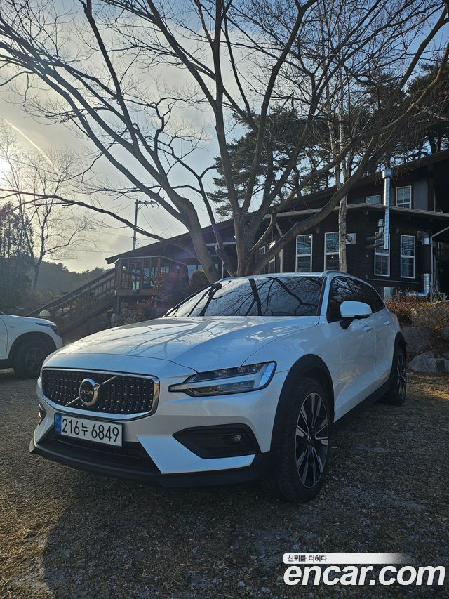 Volvo V60 из Кореи Encar