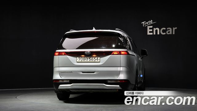 Kia Carnival из Кореи Encar