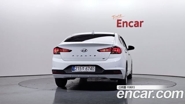 Hyundai AVANTE из Кореи Encar