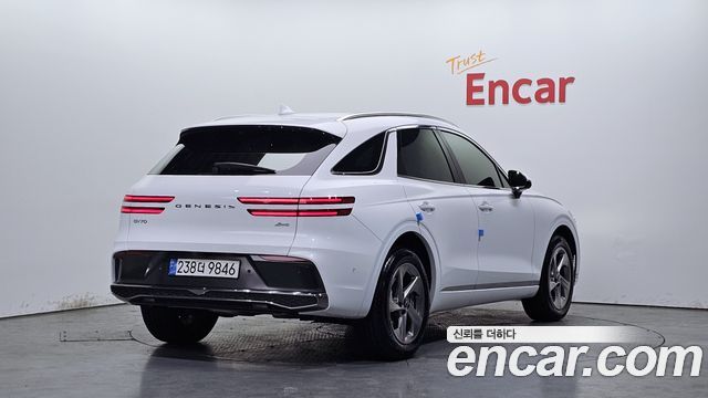 Genesis GV70 из Кореи Encar