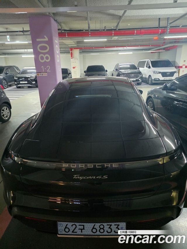 Porsche Taycan из Кореи Encar