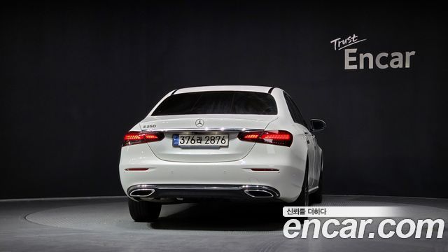 Mercedes-Benz E-Class из Кореи Encar