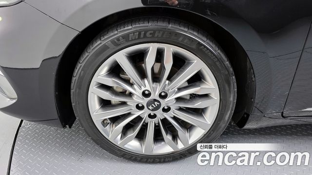 Kia K7 из Кореи Encar