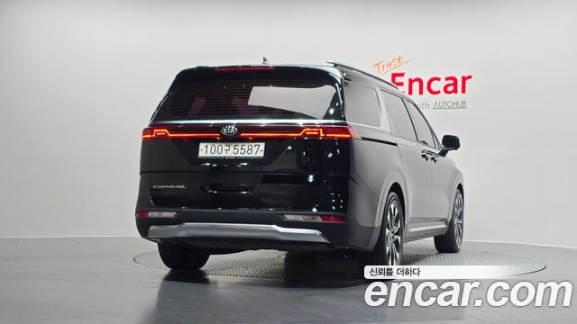 Kia Carnival из Кореи Encar