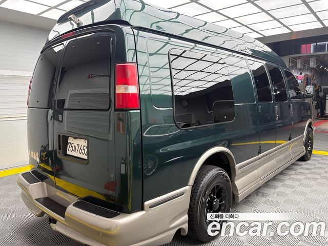 Chevrolet Express Van 6.0 — пробег 108 000 км