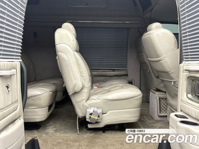 Chevrolet Express Van 6.0 — пробег 108 000 км