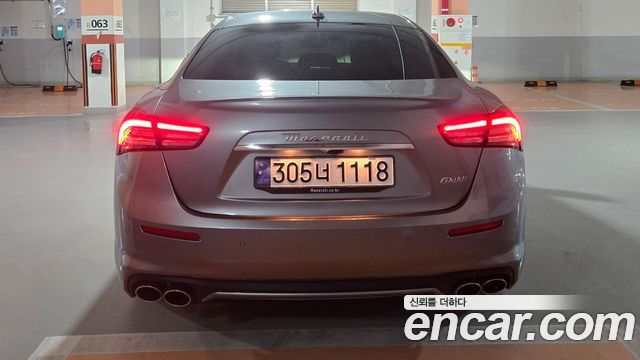Maserati Ghibli из Кореи Encar