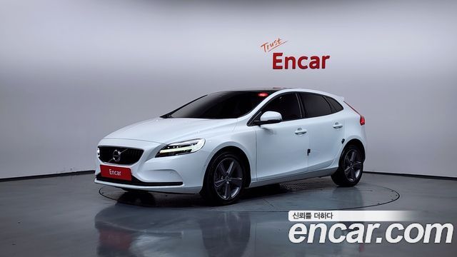 Volvo V40 из Кореи Encar