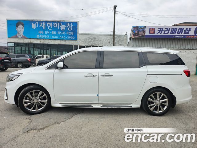 Kia Carnival из Кореи Encar