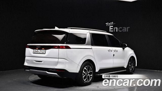 Kia Carnival из Кореи Encar