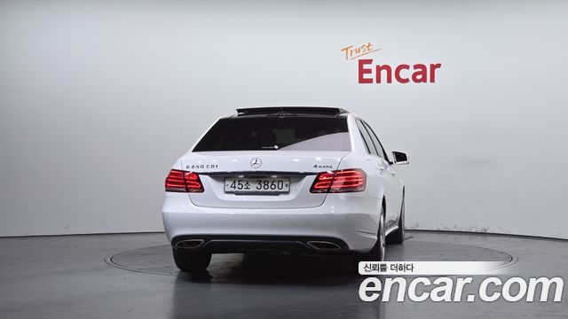 Mercedes-Benz E-Class E250 CDI 4MATIC — пробег 90 310 км — фото 4 из 5