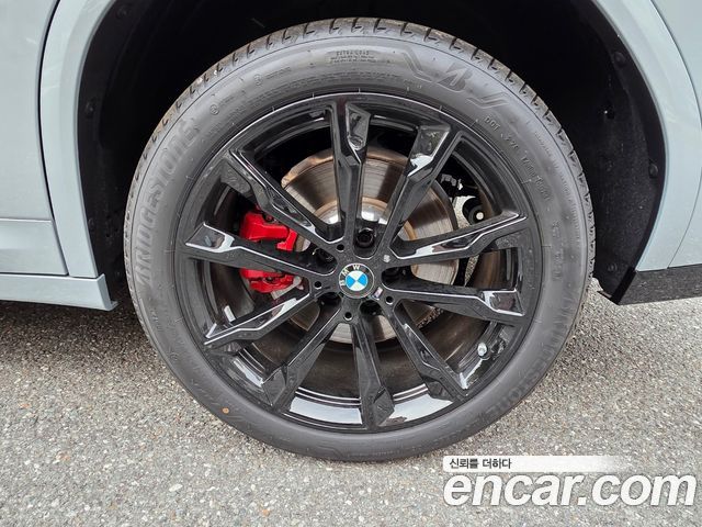BMW X4 xDrive20i M Sport Pro Special Edition — пробег 2 550 км — фото 5 из 5
