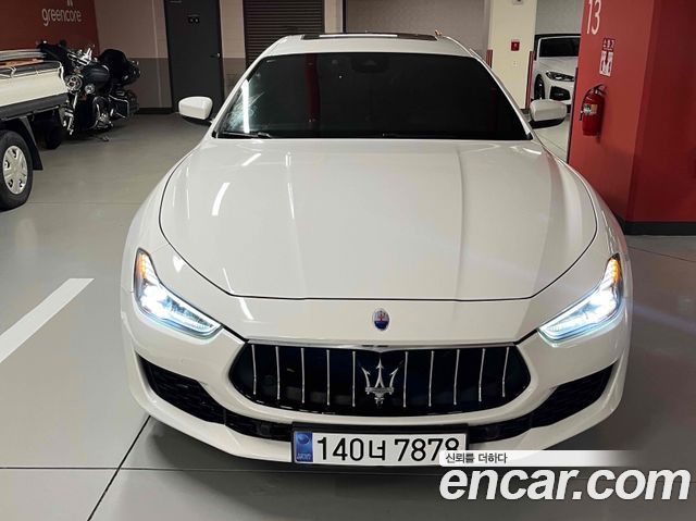 Maserati Ghibli 3.0 3rd — пробег 75 000 км — фото 1 из 5