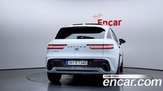 Genesis GV70 из Кореи Encar