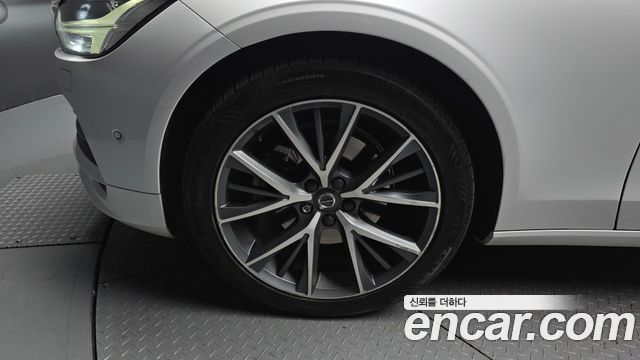 Volvo S90 из Кореи Encar