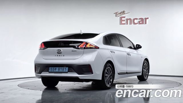Hyundai Ioniq из Кореи Encar