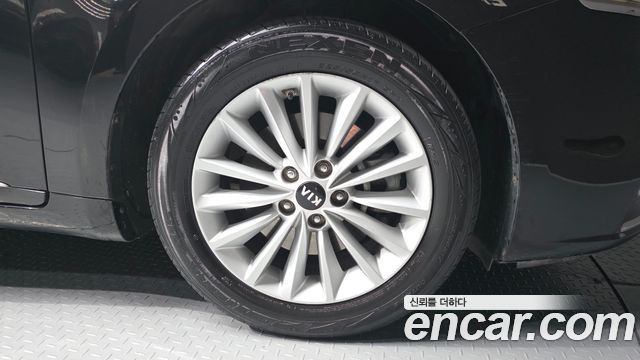 Kia K7 из Кореи Encar