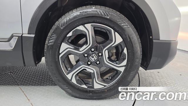 Honda CR-V 1.5 Touring 4WD — пробег 88 183 км