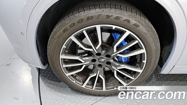 Maserati Grecale из Кореи Encar