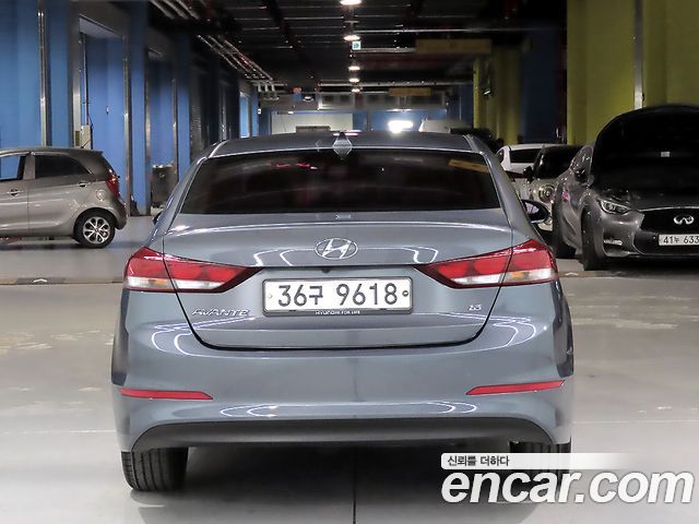 Hyundai AVANTE из Кореи Encar