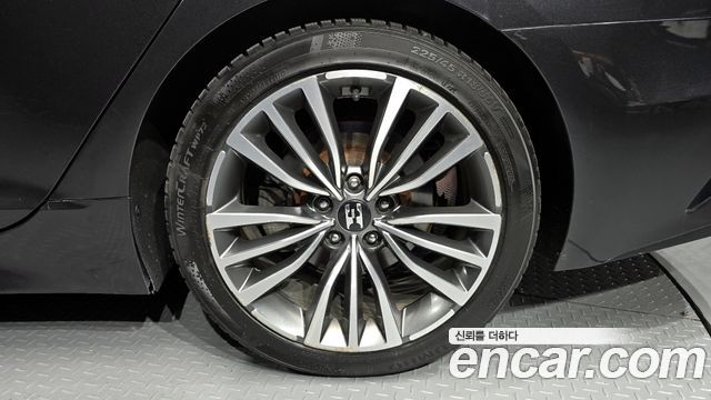 Kia Stinger из Кореи Encar