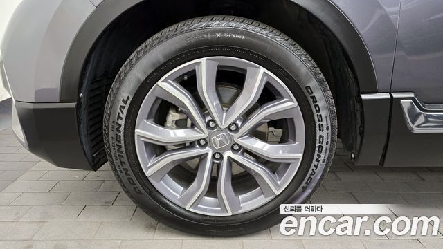 Honda CR-V 2.0 Hybrid Touring 4WD — пробег 53 199 км