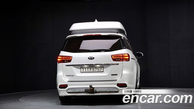 Kia Carnival из Кореи Encar