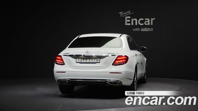 Mercedes-Benz E-Class из Кореи Encar