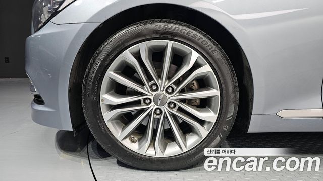 Hyundai Genesis из Кореи Encar