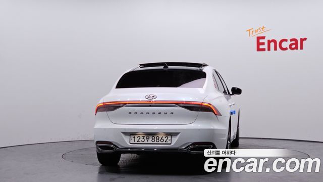 Hyundai Grandeur из Кореи Encar
