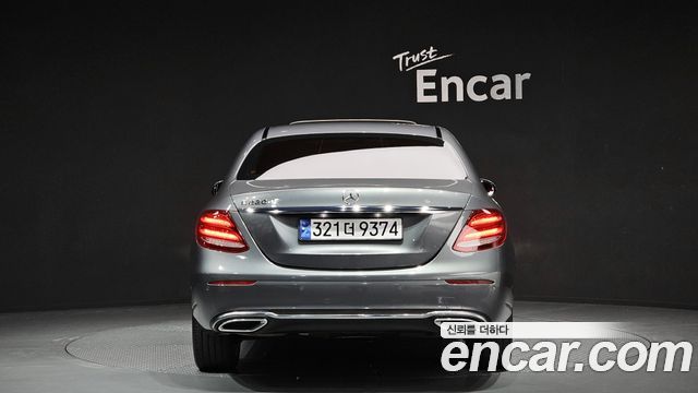 Mercedes-Benz E-Class из Кореи Encar