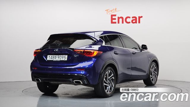 Infiniti Q30 из Кореи Encar