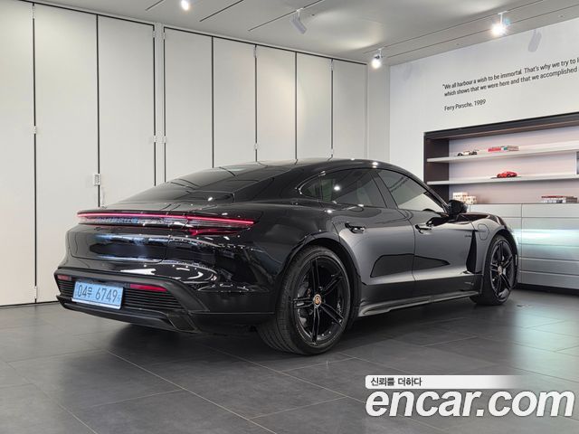 Porsche Taycan из Кореи Encar