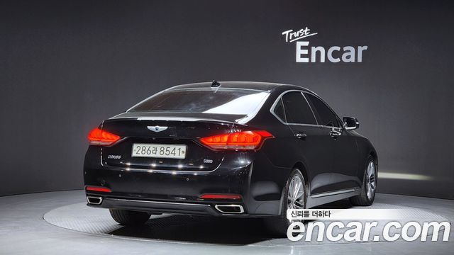 Hyundai Genesis из Кореи Encar