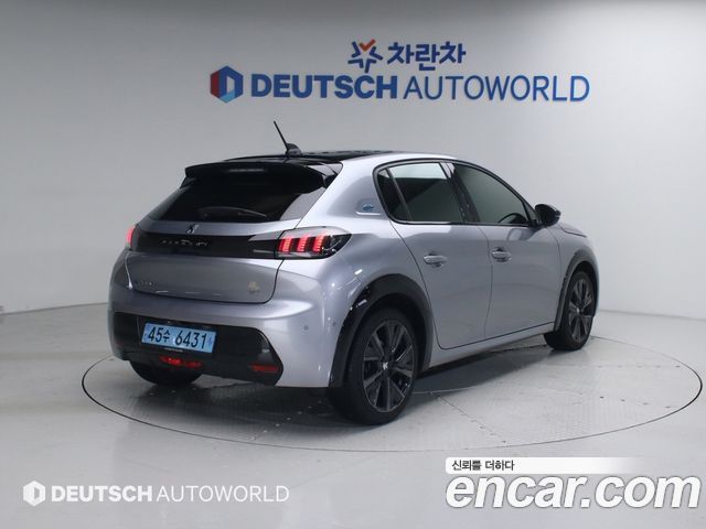 Peugeot 208 из Кореи Encar