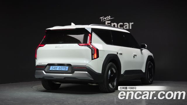 Kia EV9 из Кореи Encar