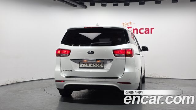 Kia Carnival из Кореи Encar