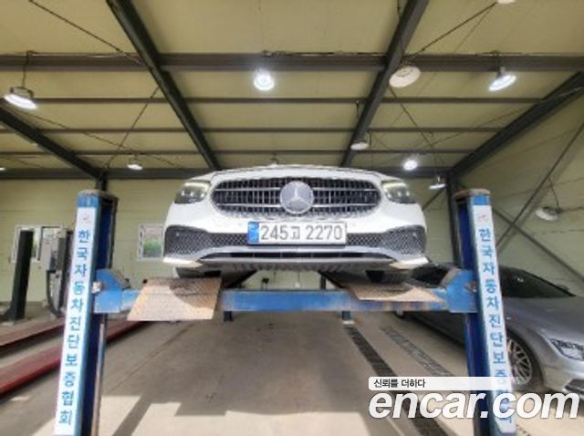 Mercedes-Benz E-Class из Кореи Encar