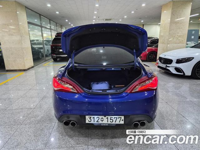 Hyundai Genesis из Кореи Encar