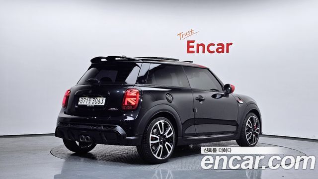 Mini Cooper JCW Pat Moss Edition 3rd — пробег 32 045 км — фото 2 из 5