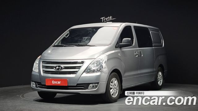 Hyundai Starex 5-Seater VAN Smart — пробег 140 614 км — фото 1 из 5