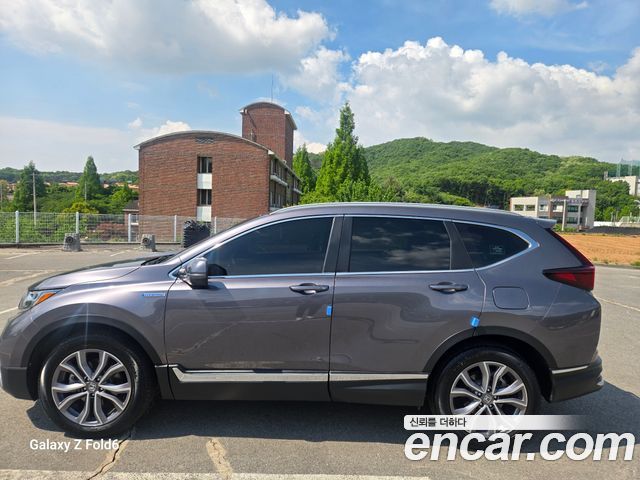 Honda CR-V 2.0 Hybrid Touring 4WD — пробег 44 600 км